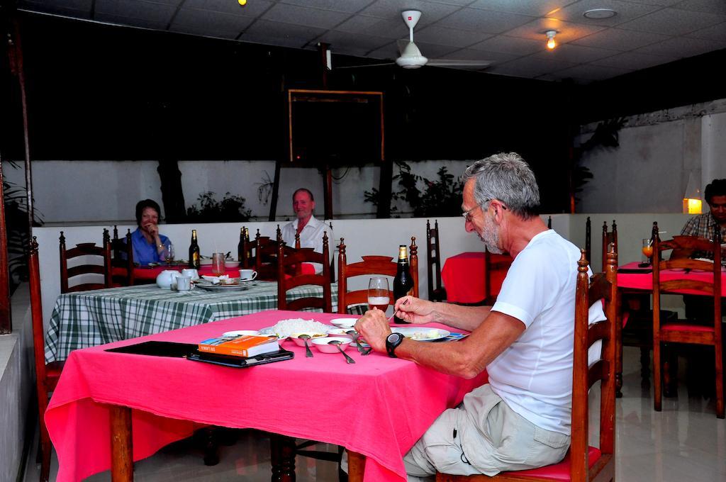 French Garden Tourist Rest Ξενοδοχείο Anuradhapura Εξωτερικό φωτογραφία